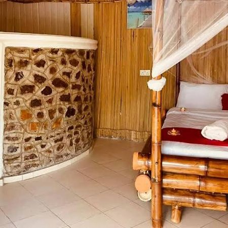 Ches Bay Resort Nangina Exterior foto